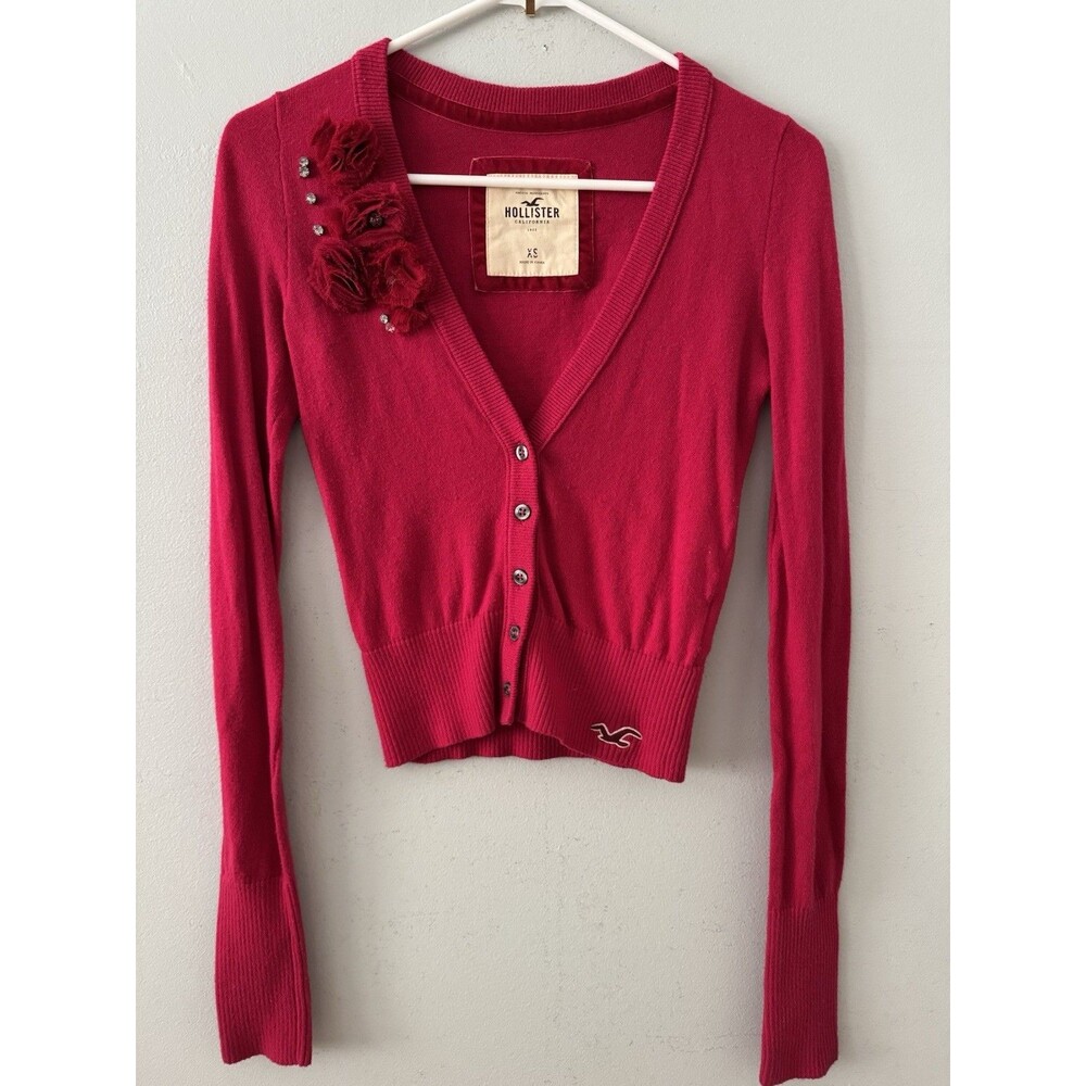 Hollister Women's Hot Pink Cardigan Sweater Flower Rhinestone Detail Sz XS‎ Y2K